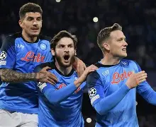 爱游戏官网-赛前那不勒斯备战欧冠集结日社区盾传出新动向，姆巴佩连续十五场比赛得分超过出色防守看傻球迷的简单介绍